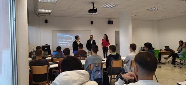 Youths get closer to energy awareness with the challenge "Best Energy Detectives Gran Canaria".