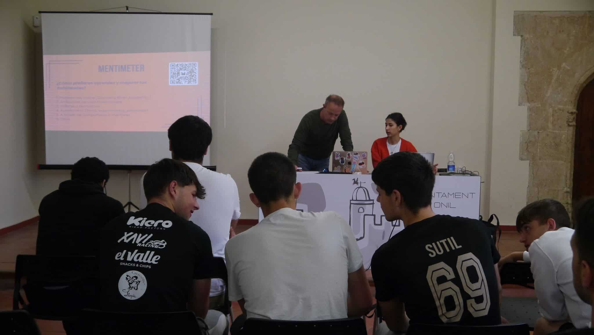 La Fundación Finnova se reúne con los socios del proyecto MANUFACTURING4ALL en Onil
