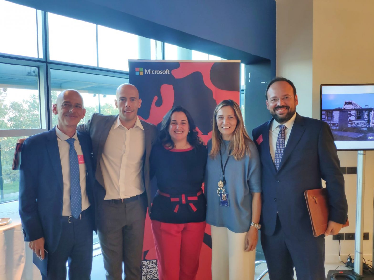 Vilamarxant i el CEI Túria asisten invitados por el Parlamento Europeo de Estrasburgo a la presentación de la estrategia 5 Ideas para 5 Años de Microsoft