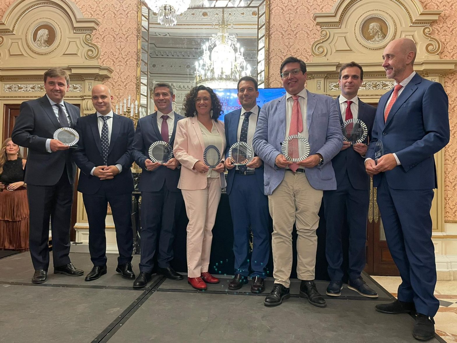 Juanma Revuelta, CEO de Finnova, galardonado con el premio Top 100 líderes innovadores y disruptivos en innovación social y sostenible