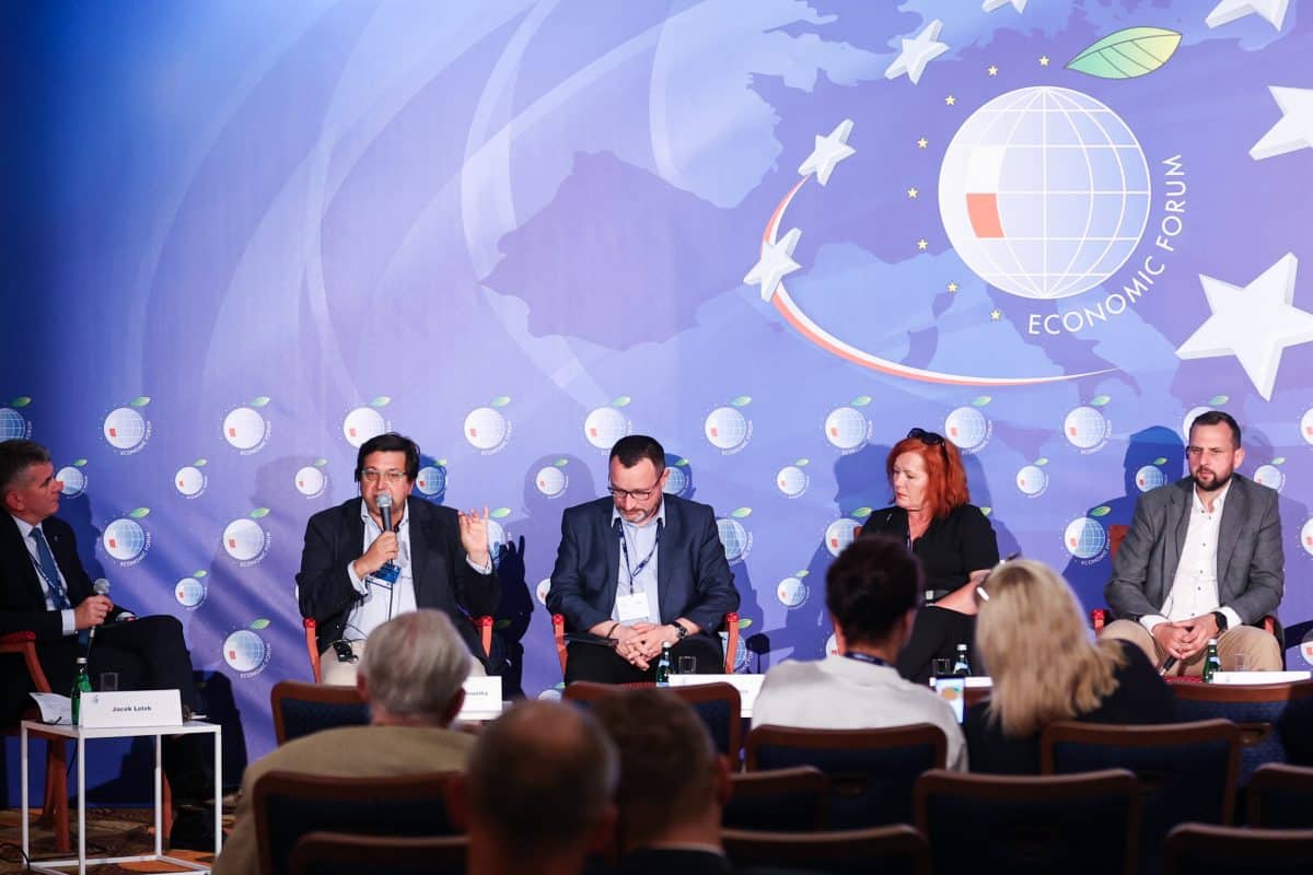 FINNOVA participa en el 32 Foro Económico celebrado en Polonia