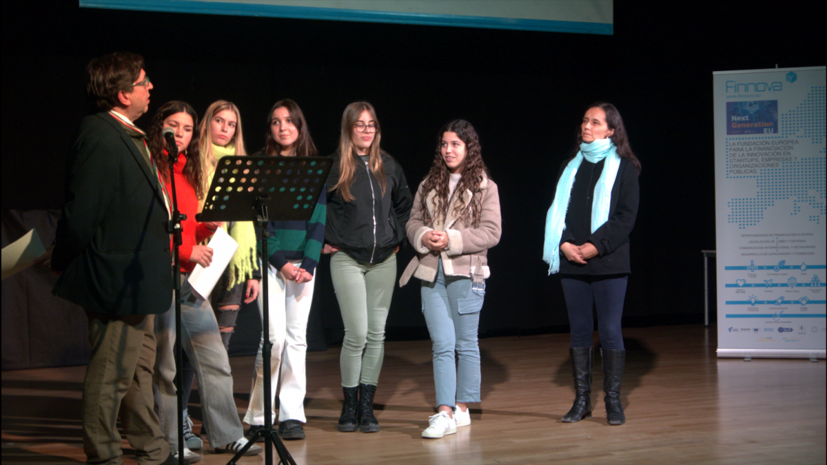 Cuatro estudiantes del IES de Puçol, ganadoras de Girls4Tech con el proyecto TAS-TURISMO ACTIVO SOSTENIBLE