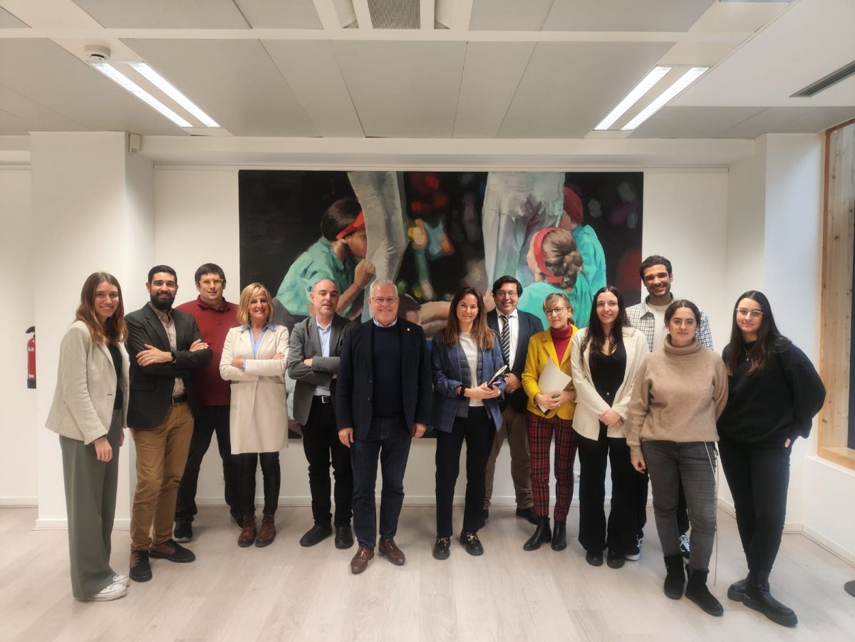 Una delegación de la Diputació de Tarragona visita en Bruselas a los participantes del programa GENIUS de la edición 2023-2024