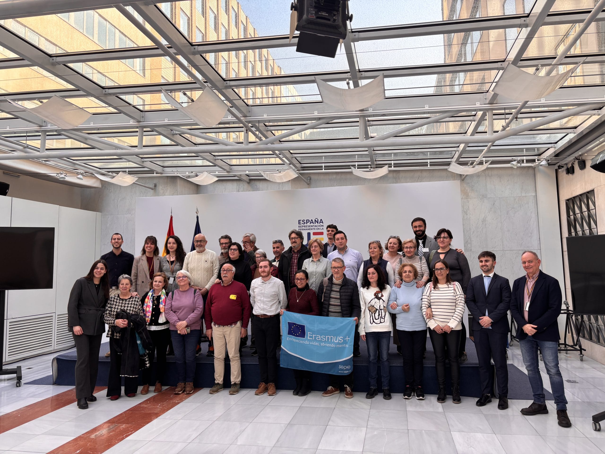 Finnova Foundation hosts immersive educational and cultural program on the European Union for Universidad Popular de Caudete students