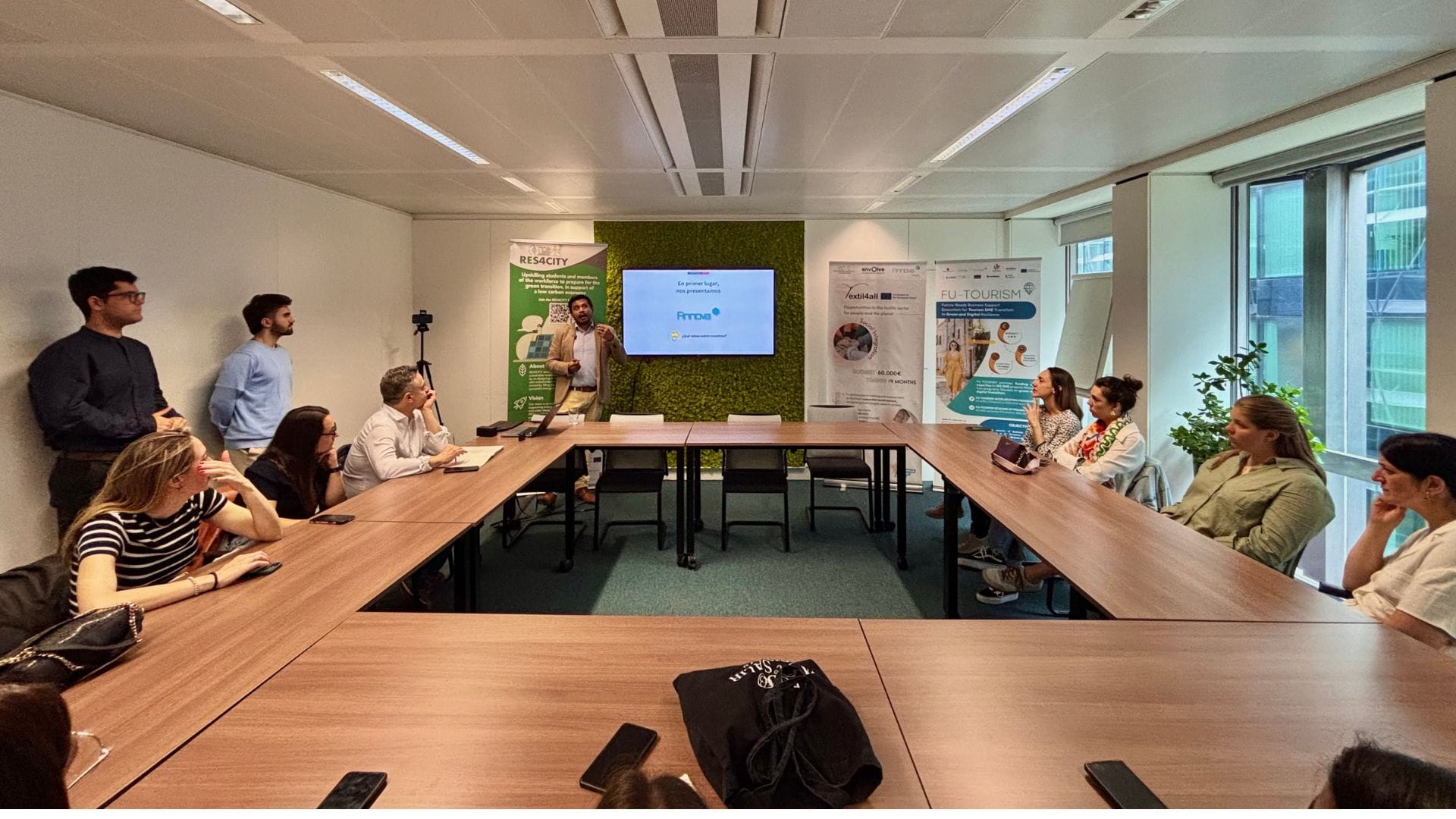 The Finnova Foundation welcomes one more year women entrepreneurs associated with CEEI Burgos to promote European female entrepreneurship